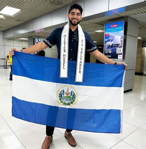 Josué Aguilar Rumbo A Colombia A Representar A El Salvador En Mister