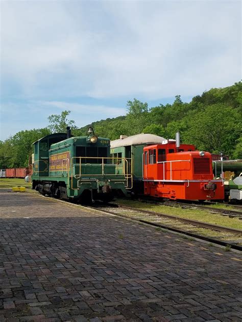 Eureka Springs And North Arkansas Railway Train