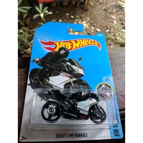 Jual Hot Wheels Ducati 1199 Panigale Black Shopee Indonesia