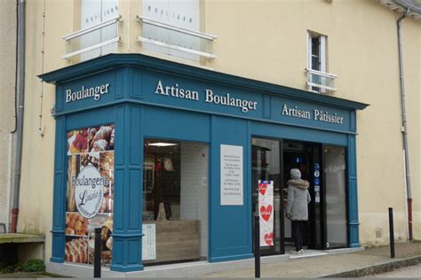 Cambriolage De La Boulangerie De Corps Nuds Cela A Dur Secondes