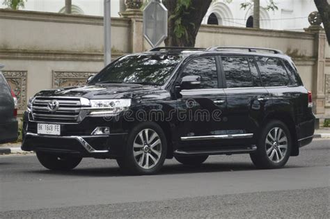 Toyota Land Cruiser Vx R V8 Suv Awd Editorial Stock Image Image Of