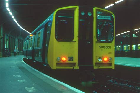 British Rail Class 508 Emu 508001 London Waterloo 1983 Flickr