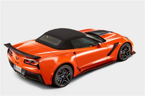 Chevrolet Corvette Zr1 Convertible 2018 009 Red Live