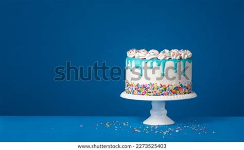 Torta De Goteo De Cumplea Os Blanco Foto De Stock Shutterstock