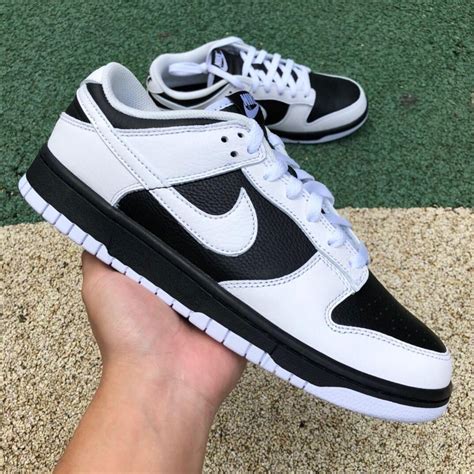 Nike Dunk Low Reverse Panda : r/replicasneakers