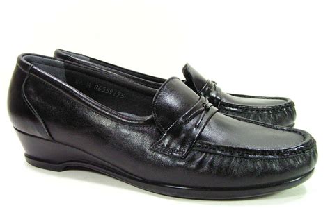 sas shoes womens 8.5 b m black loafers granny heeled leather