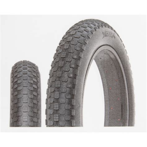 Cst Premium Front Runner 20x30 Tire Wire Bead Black Modern Bike