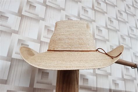 Sunbody Reata Lll Oak Palm Leaf Hat Roundyard