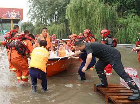 北京特大暴雨已致33死18失蹤 全市近129萬人受災 新浪香港