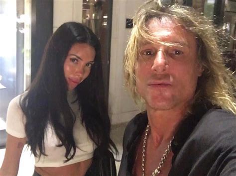 Claudio Paul Caniggia Y Sof A Bonelli En Miami Postales De Un Amor Que