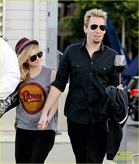 Avril Lavigne Accompanies Fiance Chad Kroeger On Tour Photo 2762850