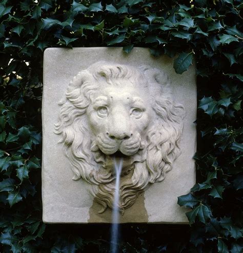 Donatello Lion Mask Fountain In Fountain Design Small Fountains