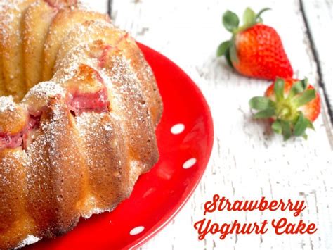 Strawberry Yoghurt Cake | The Annoyed Thyroid