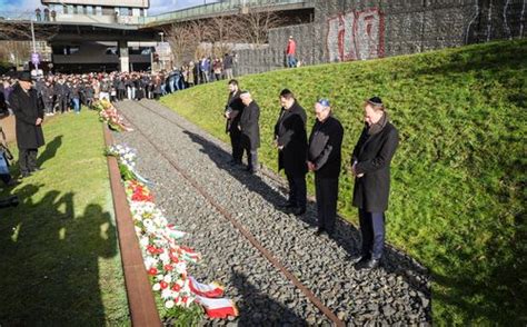 D Sseldorf Gedenkt Opfern Des Holocaust Und Der Ns Diktatur