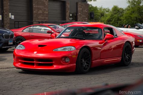 Red Dodge Viper Gts