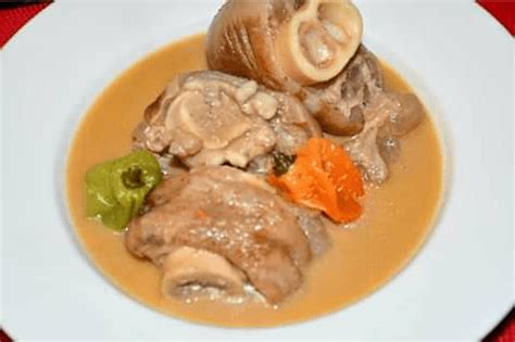 Bouillon de patte de bœuf Cuisine du Mboa