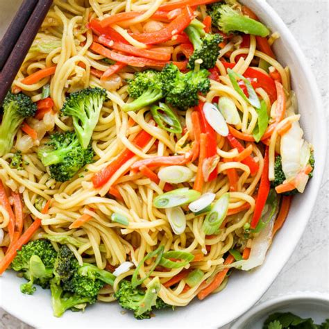 Vegetable Chow Mein Food With Feeling