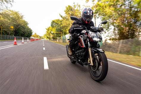 Tvs Apache Rtr 200 4v Bs6 First Ride Review