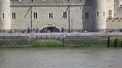 Entry to Traitors Gate, The Tower of London. Eeeek! Tower Of London ...