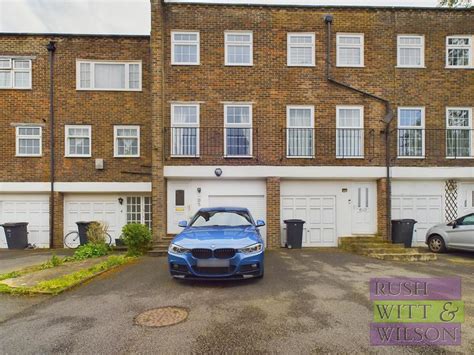 Michele Close St Leonards On Sea Bed Terraced House