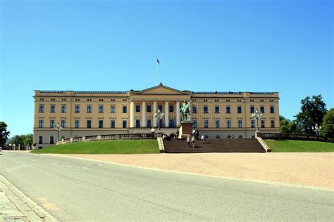 The Royal Palace in Oslo stock image. Image of norway - 15003043