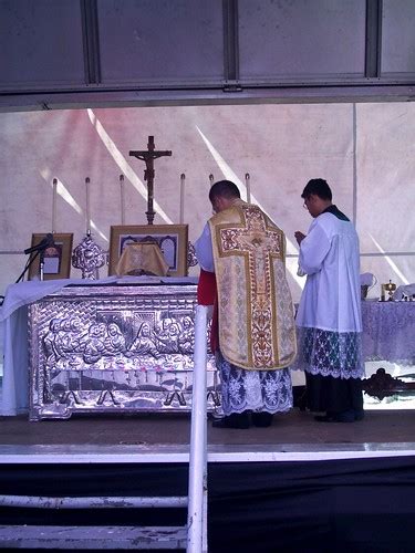 Sung Latin Tridentine Mass Feast Of The Divine Mercy Missa Flickr