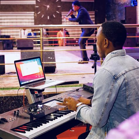 The Keyz - Conquering the Butterflies: 7 Ways Musicians Can Overcome