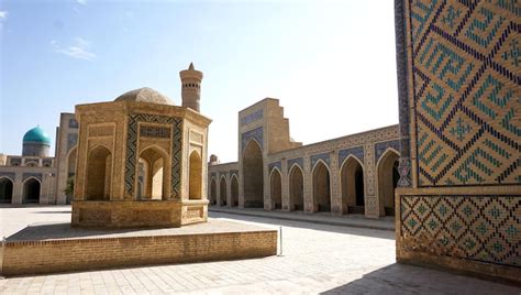 Premium Photo | Mosque and Minaret in Bukhara