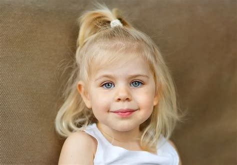 18 Cute & Modern Hairstyles for 3-Year-Old Toddler Girls – HairstyleCamp