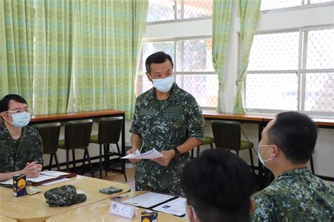 6軍團政戰主任約見新進幹部 勉敬業樂群 軍聞 6軍團政戰主任約見新進幹部 勉敬業樂群 青年日報