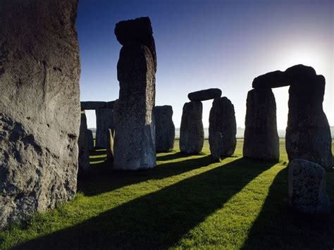 Archaeologists Pinpoint Origins of Stonehenge’s Mysterious Megaliths ...