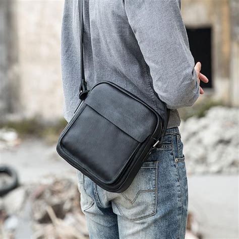 Overview： Design Black Small Leather Mens Shoulder Bags Messenger Bags For Menin Stock Ready