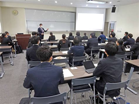 広島市・広島県公立学校教員採用候補者選考試験実施状況説明会を開催しました。 広島文教大学