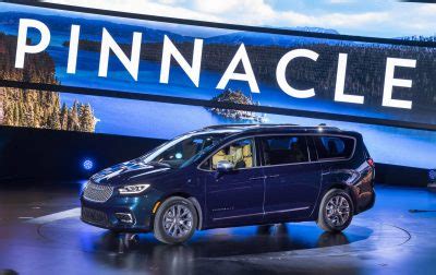 2021 Chrysler Pacifica Debuts With Fresh Looks AWD New U Connect And