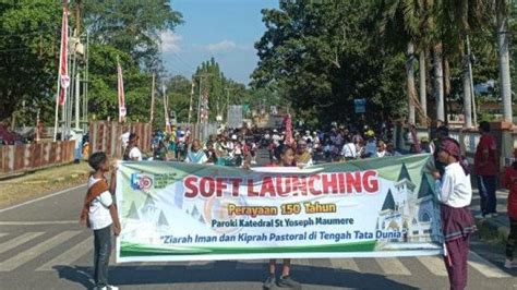 Peringati Hut Ke Gereja Katolik Katedral Santo Yoseph Maumere