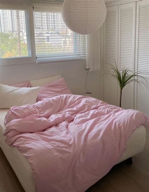 Chic Simplicity: Embrace the Clean Girl Aesthetic in Your Bedroom ♡ | Room inspiration bedroom ...