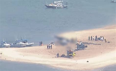 Helicopters Collide Over Australian Beach 4 Passengers Dead