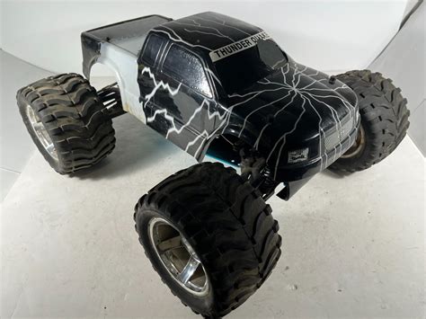 Used Duratrax 1 8 Scale Thunder Quake Nitro 4x4 Monster Truck Roller