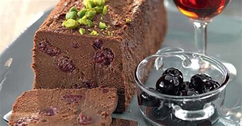 Recette Marquise Au Chocolat Aux Griottes Et Aux Pistaches Marie Claire