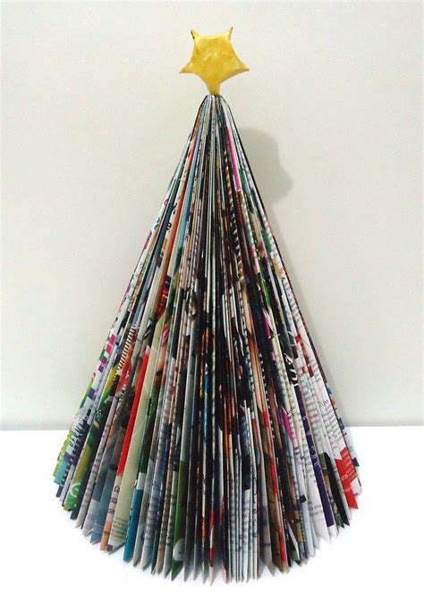Arvore De Natal De Revista - Reciclarte: ÁRVORE DE NATAL DE REVISTA E ESTRELA DE PAPEL.