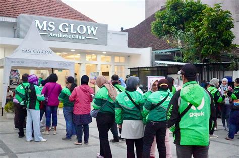 MS GLOW Aesthetic Clinic Berikan Treatment Gratis Untuk Pengemudi Ojek