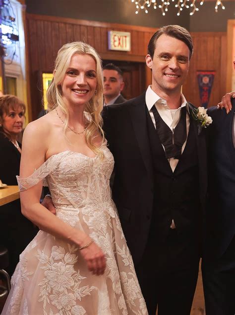 Chicago Fire 1st Look At Brett And Caseys Wedding Kara Killmers Exit