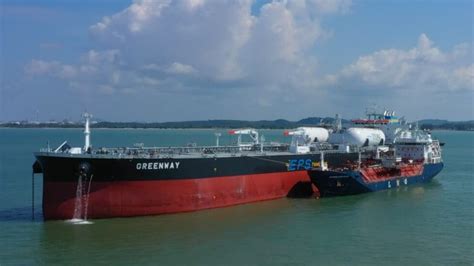 EPS Completes LNG Bunkering On Worlds First Dual Fuel LNG Suezmax