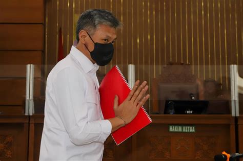 Foto Brigjen Hendra Kurniawan Jalani Sidang Kasus Obstruction Of Justice