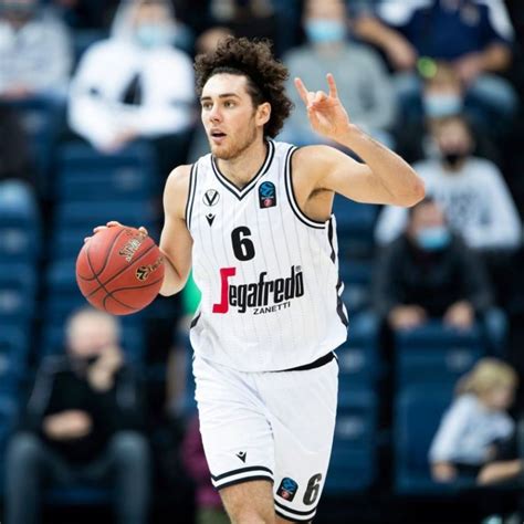 Chi Alessandro Pajola Fromboliere Della Virtus Bologna E Dell Italbasket