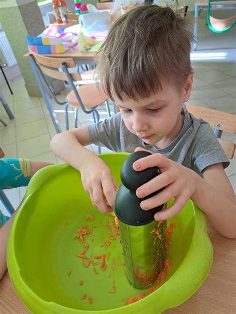 Międzynarodowy Dzień Marchewki w przedszkolu soswzgierz pl