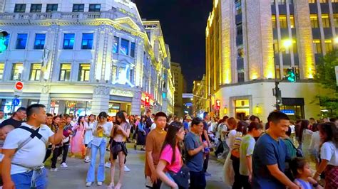 南京东路夜行和唐韵市集这里的人流太恐怖了 Night walk on Nanjing East Road 4K HDR YouTube