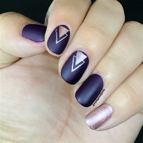 shiny nail art design 5