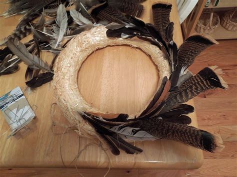 DIY Feather Thanksgiving Wreath Tutorial Thanksgiving Wreaths Wreath