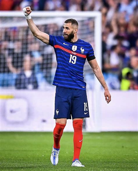 Karim Benzema anuncia su retiro de la Selección de Francia Agenciapi co